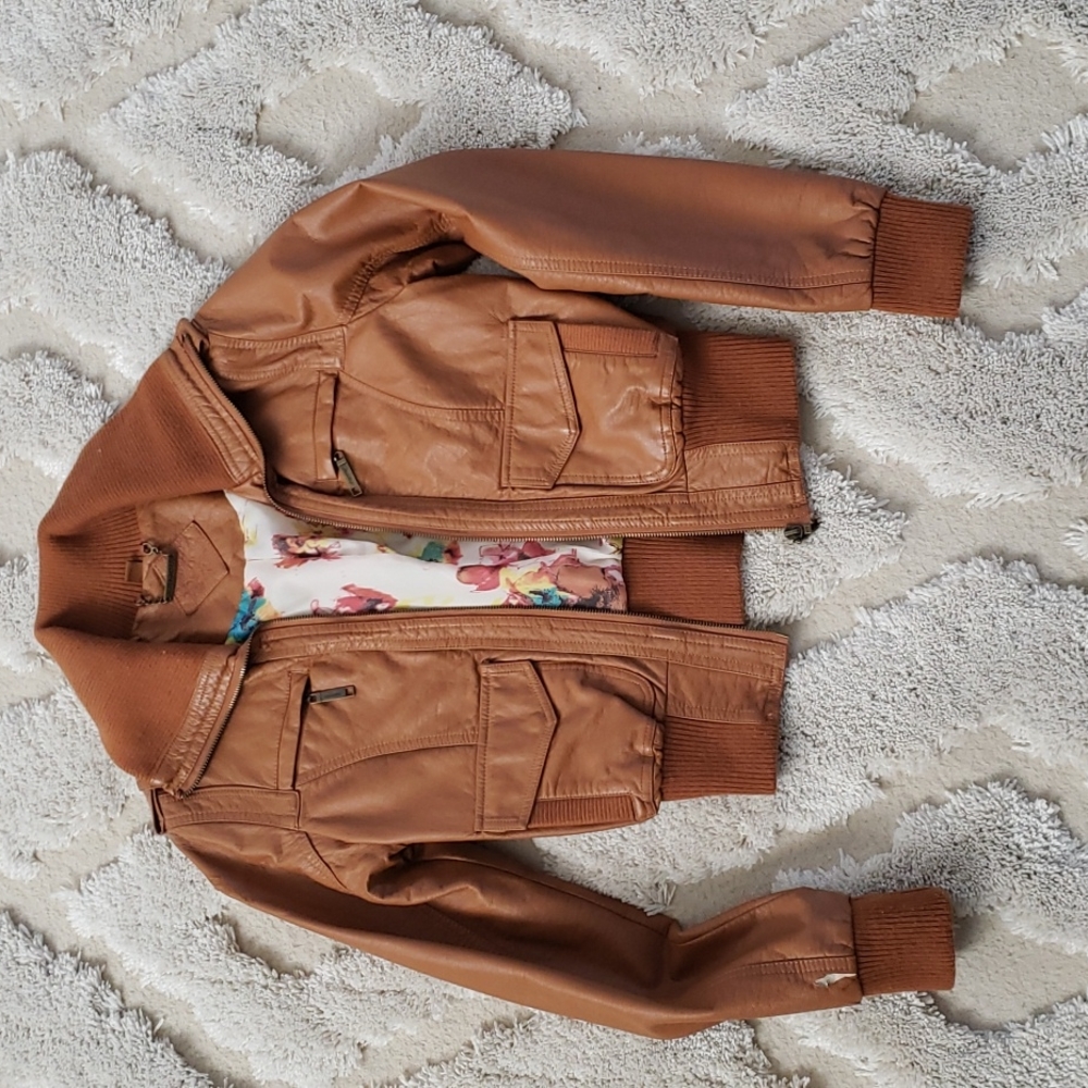 Camel, cropped jacket, Size Small